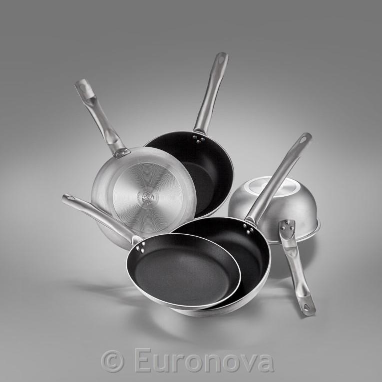 Plitka alu tava / 20cm / 3,5mm /Nonstick